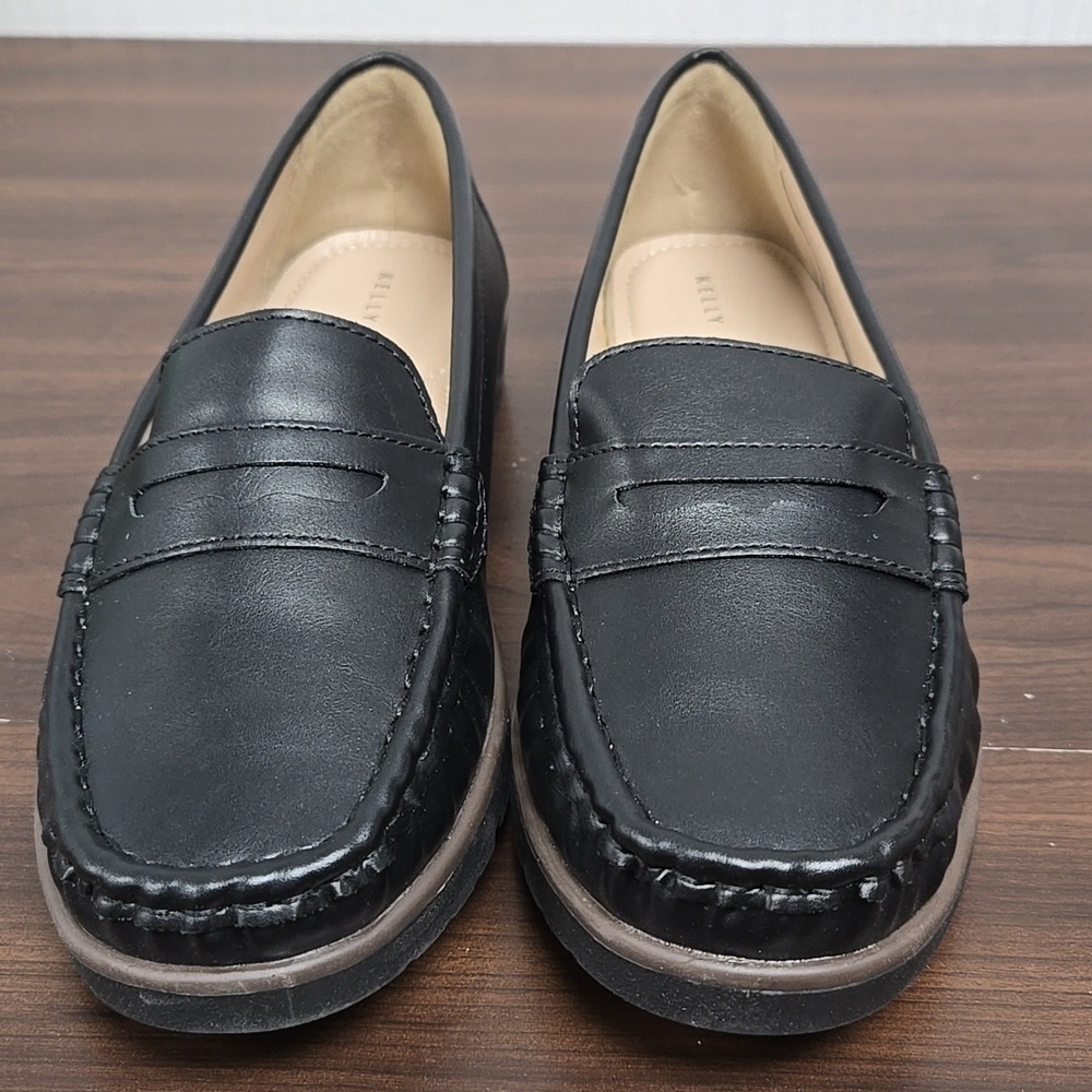 Kelly & Katie Size 7W Black Denise Loafers